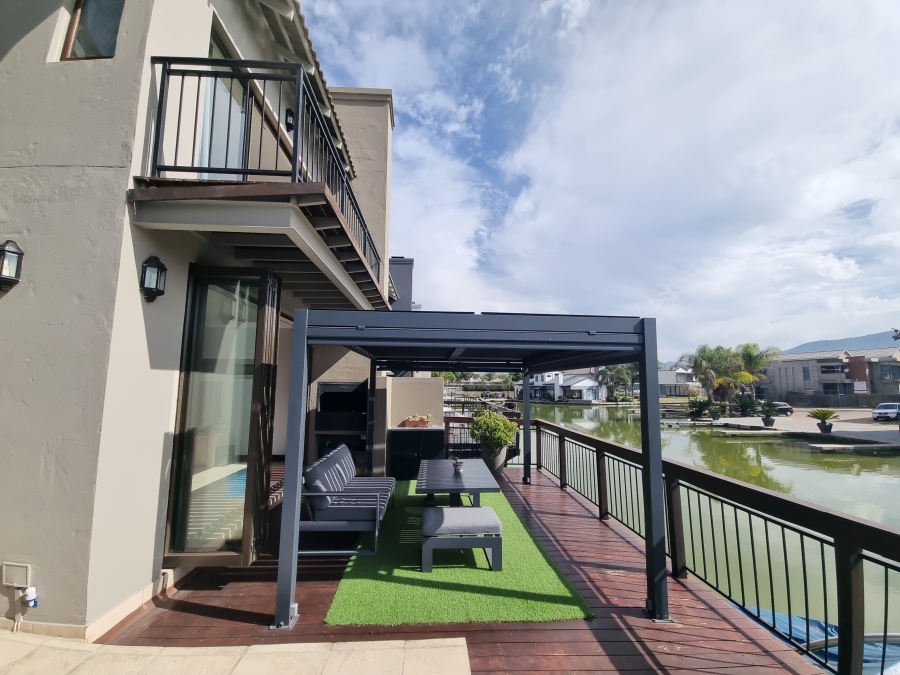 3 Bedroom Property for Sale in Hartbeesfontein AH North West